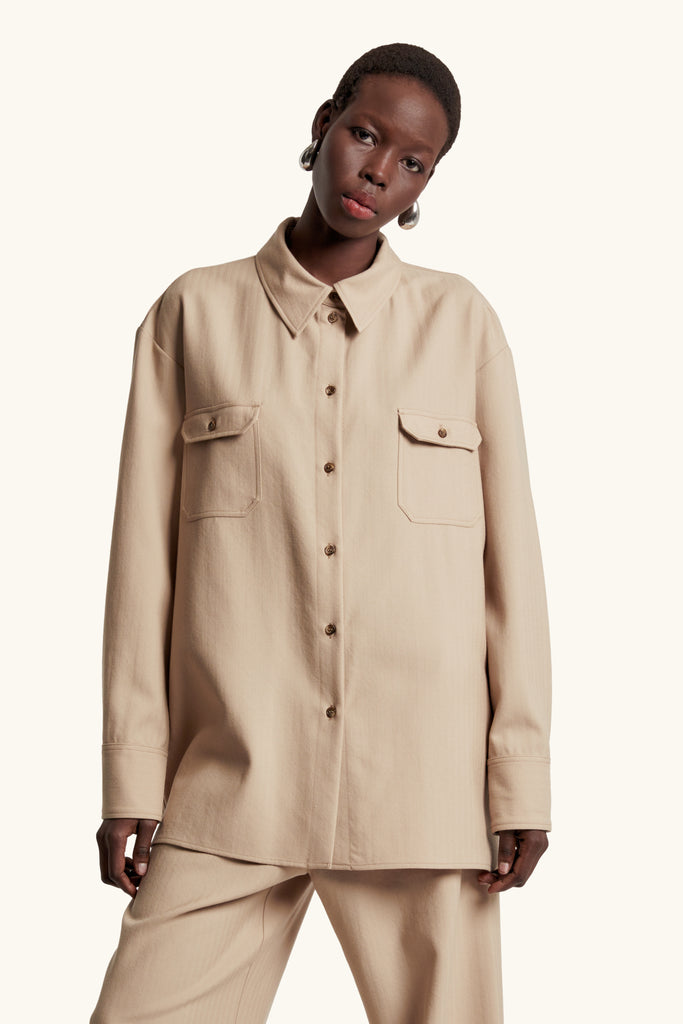 WEEKEND SHIRT in latte – RACIL